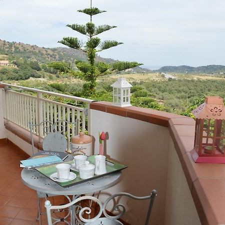 Appartement La Casa Di Giulia à Forza dʼAgro Extérieur photo