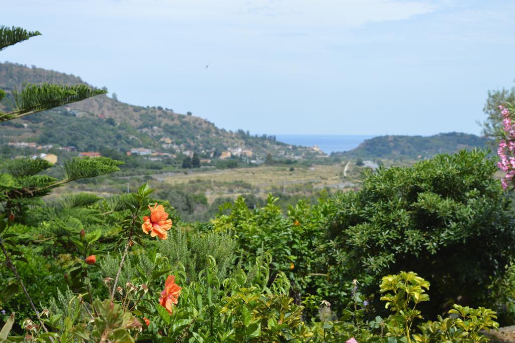 Appartement La Casa Di Giulia à Forza dʼAgro Extérieur photo