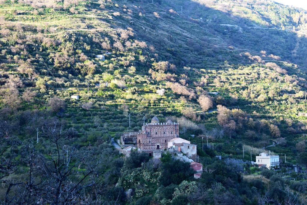 Appartement La Casa Di Giulia à Forza dʼAgro Extérieur photo