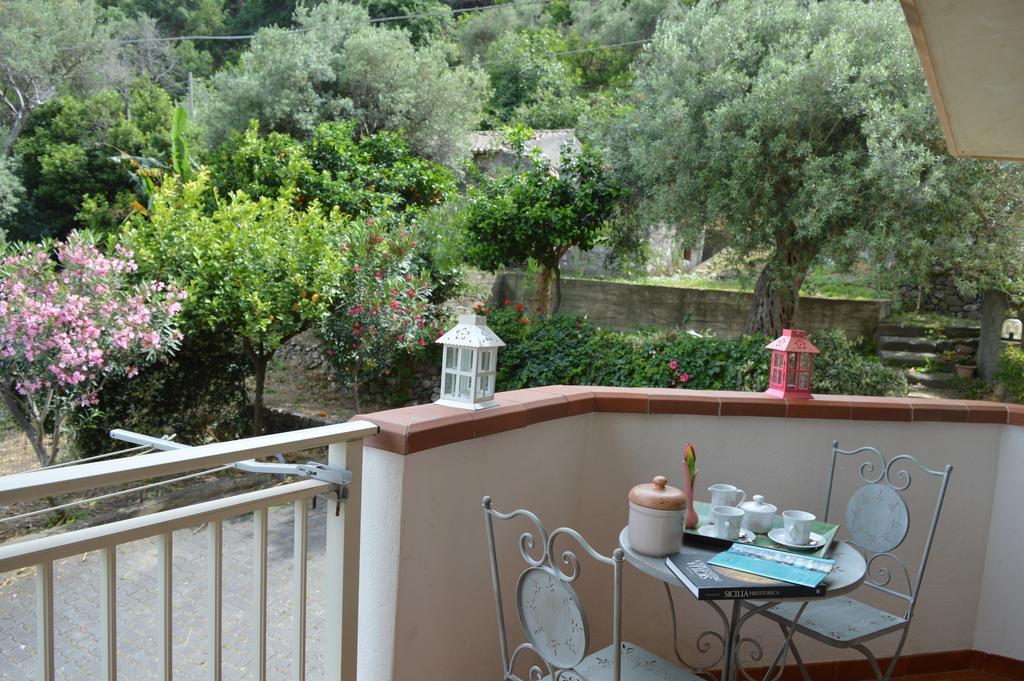 Appartement La Casa Di Giulia à Forza dʼAgro Extérieur photo