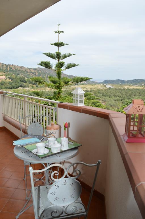 Appartement La Casa Di Giulia à Forza dʼAgro Extérieur photo