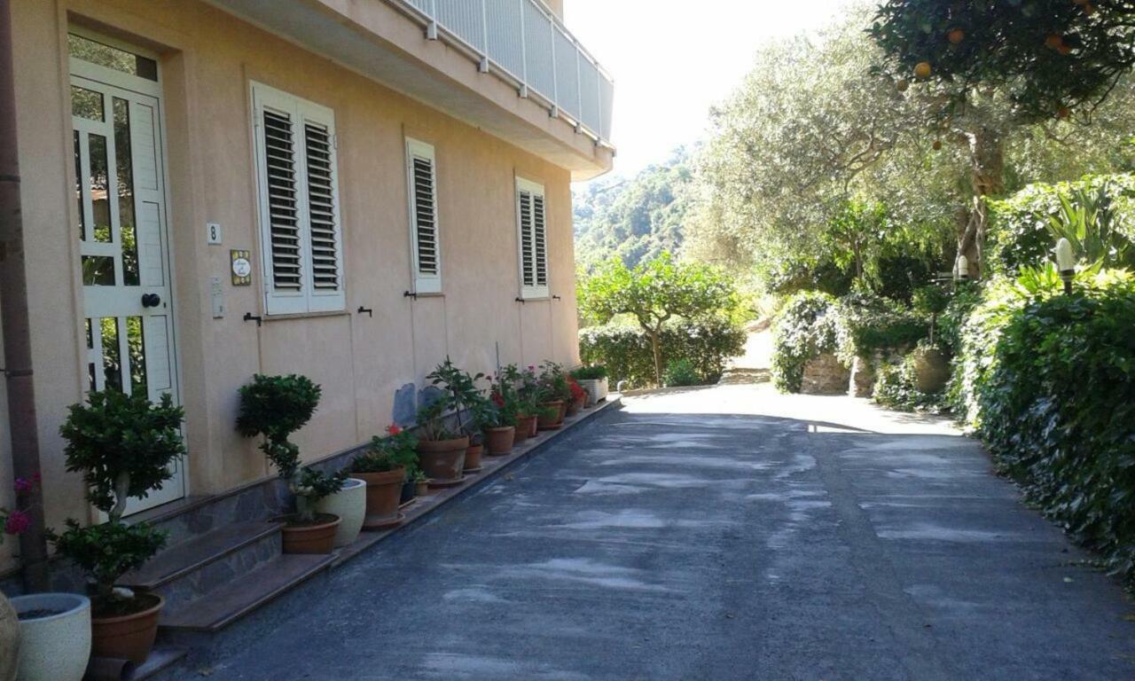 Appartement La Casa Di Giulia à Forza dʼAgro Extérieur photo